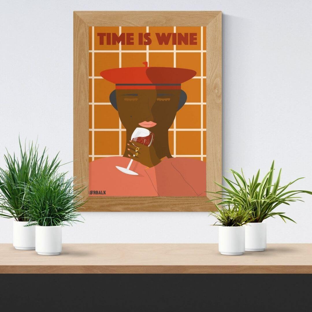 Plakater hængende på vægge.